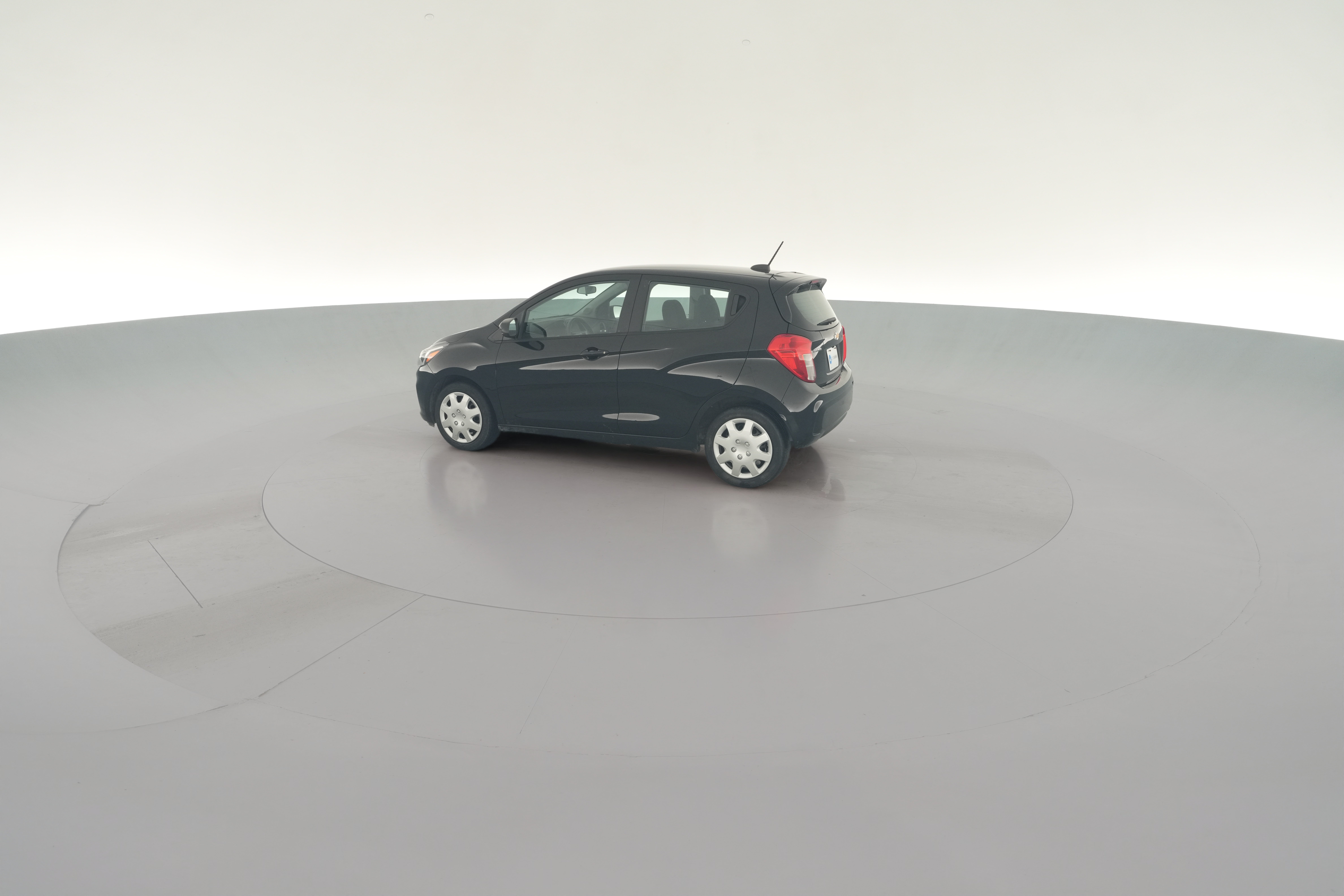 2021 Chevrolet Spark LS - Photo 22