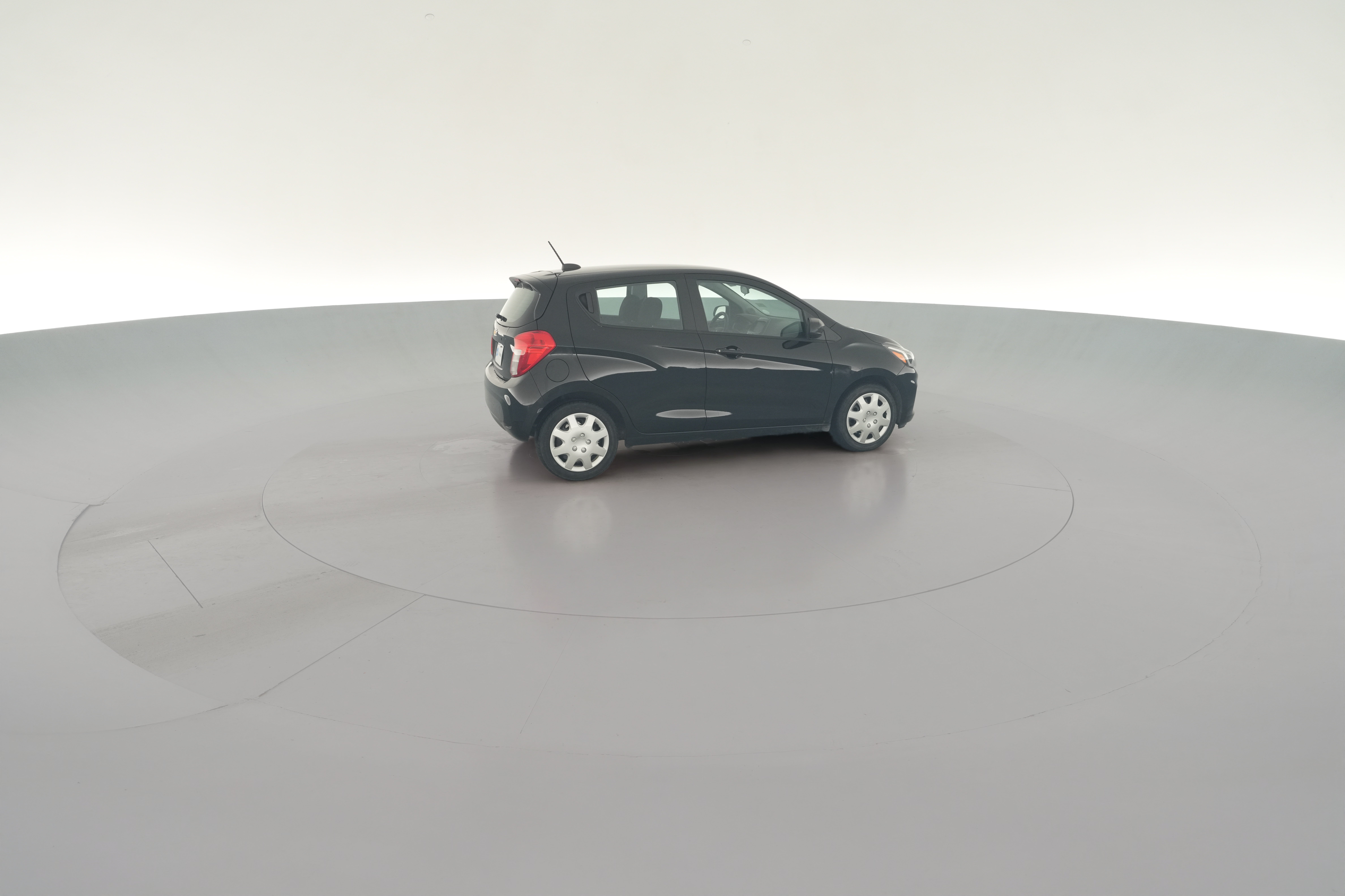 2021 Chevrolet Spark LS - Photo 28