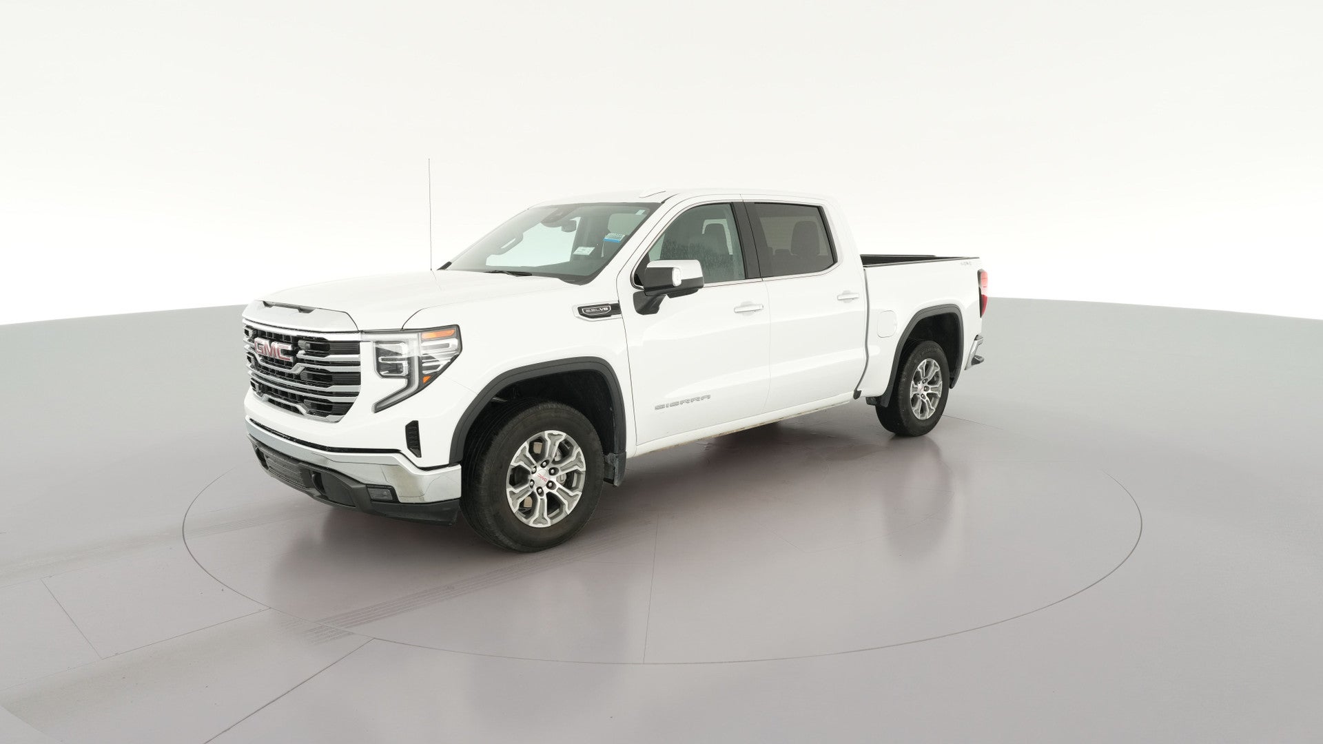 2024 GMC Sierra 1500 Crew Cab vehicle photo