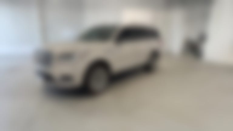 2021 Lincoln Navigator vehicle photo