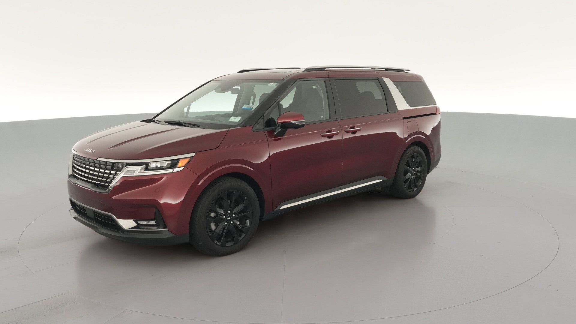 2024 Kia Carnival vehicle photo