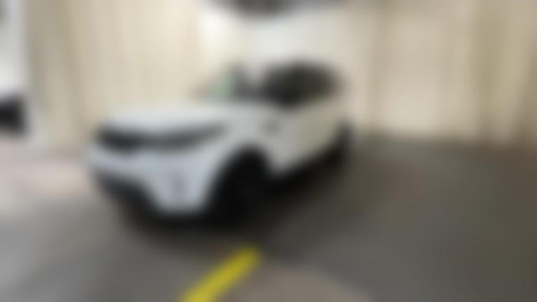 2019 Land Rover Discovery vehicle photo