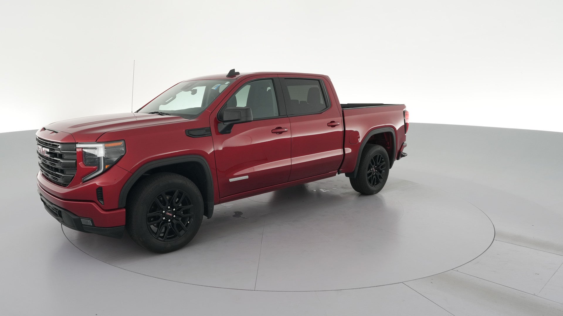 2024 GMC Sierra 1500 Crew Cab vehicle photo