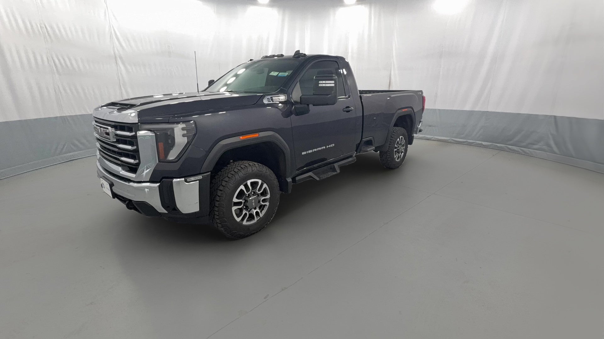 2024 GMC Sierra 2500 HD Regular Cab vehicle photo