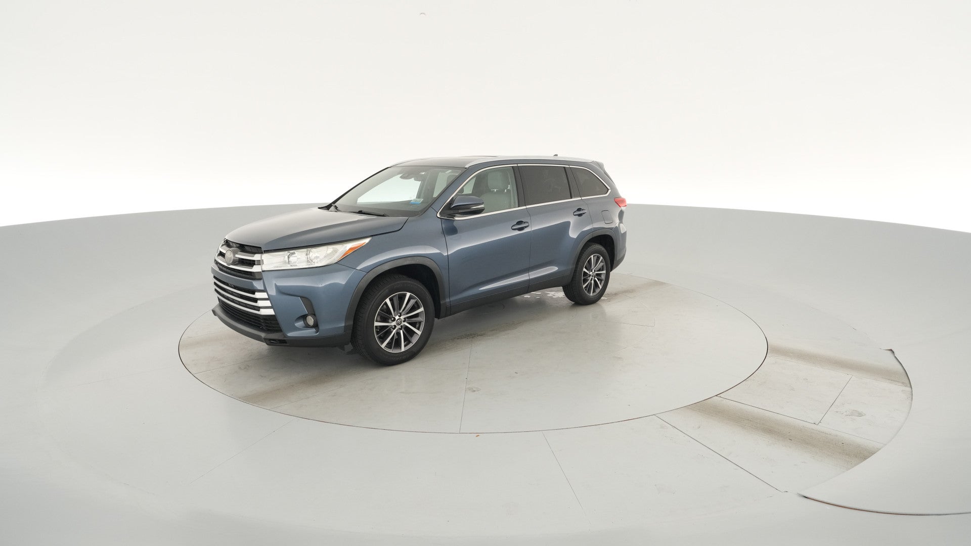 2019 Toyota Highlander vehicle photo