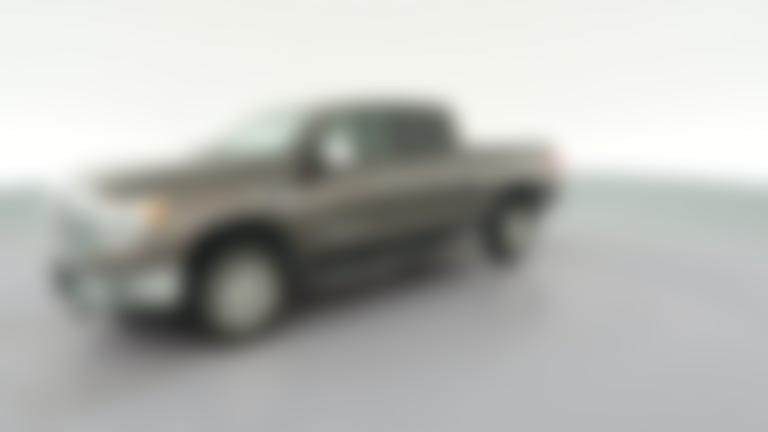 2017 Nissan TITAN XD Crew Cab vehicle photo