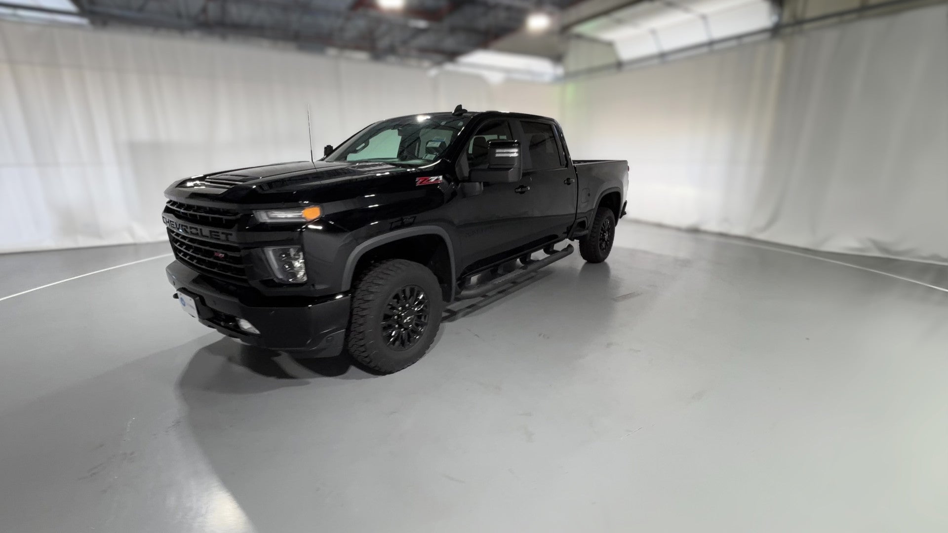 2022 Chevrolet Silverado 2500 HD Crew Cab vehicle photo