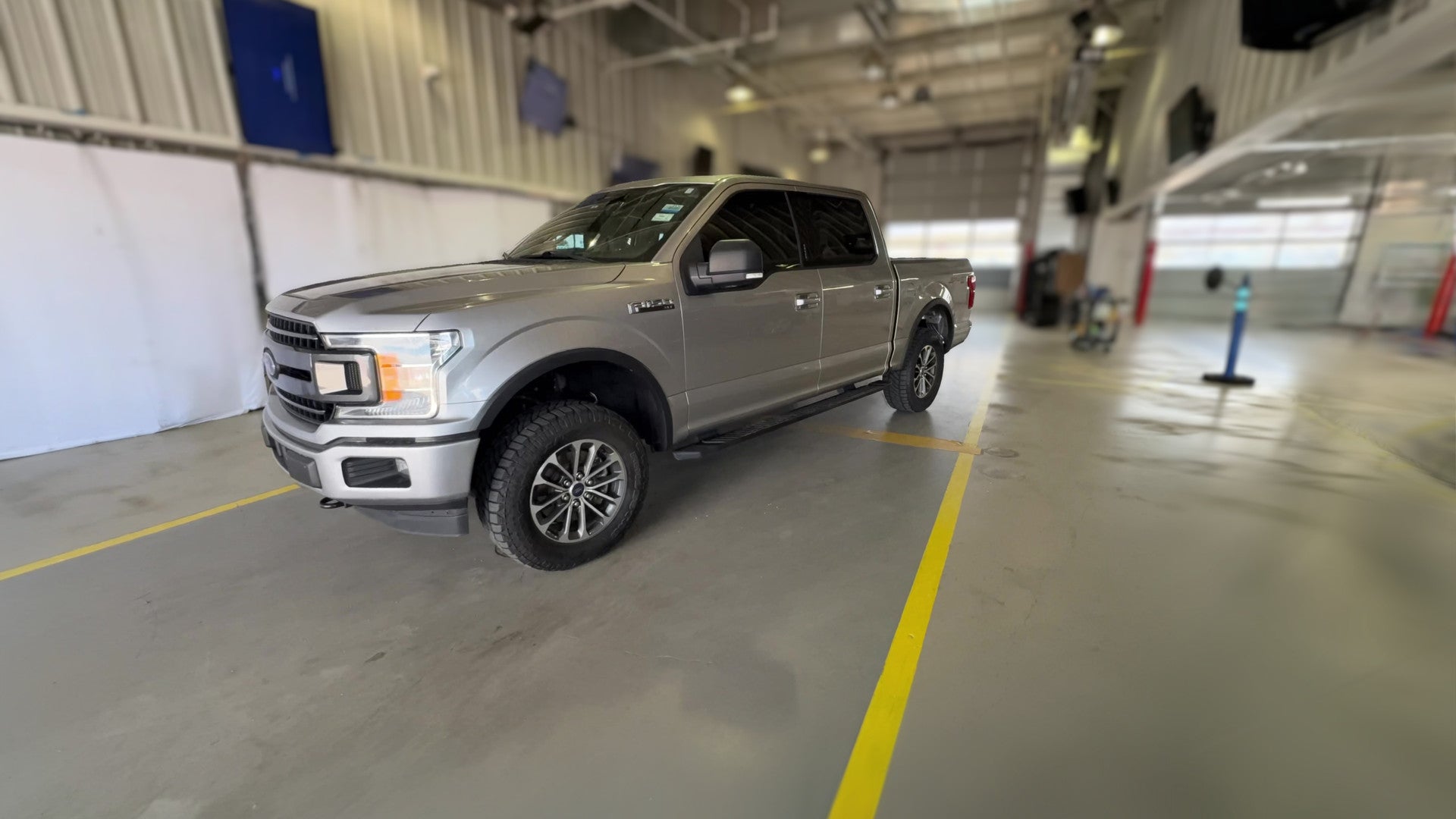 2020 Ford F150 SuperCrew Cab vehicle photo