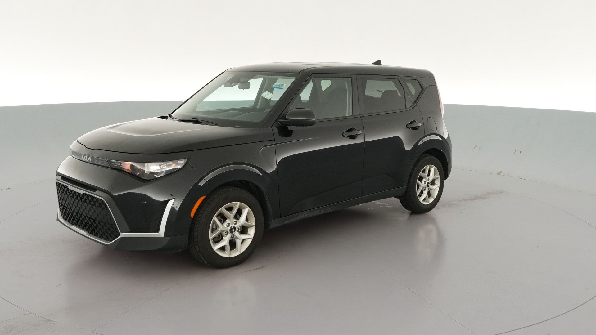 2025 Kia Soul vehicle photo