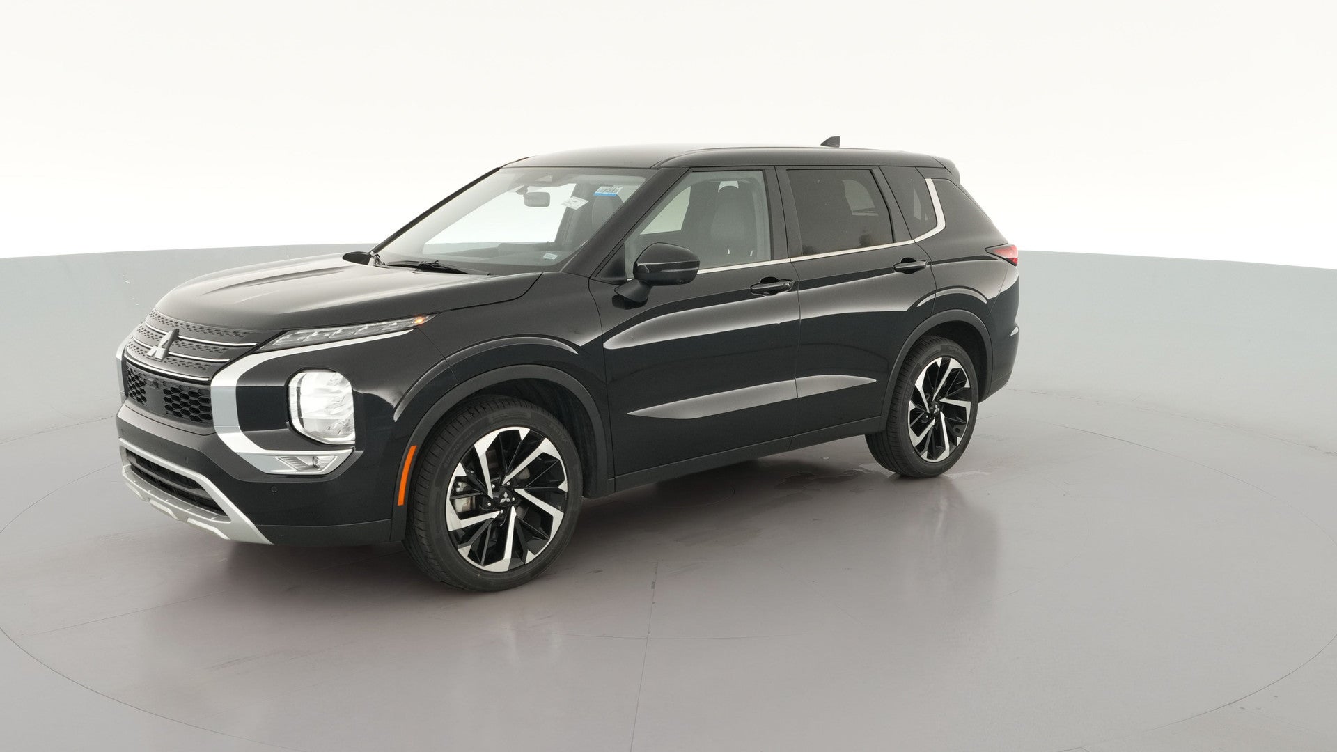 2024 Mitsubishi Outlander vehicle photo