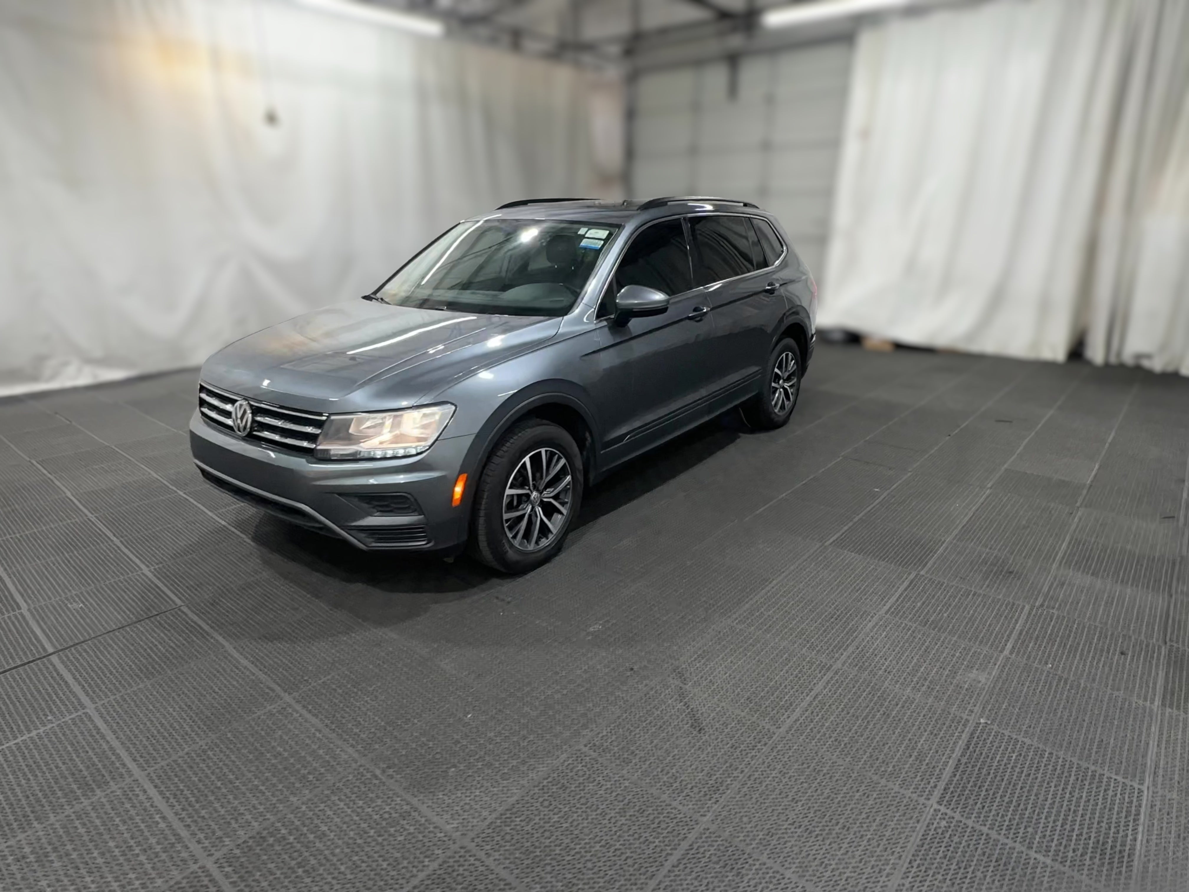 2019 Volkswagen Tiguan SE - Photo 26