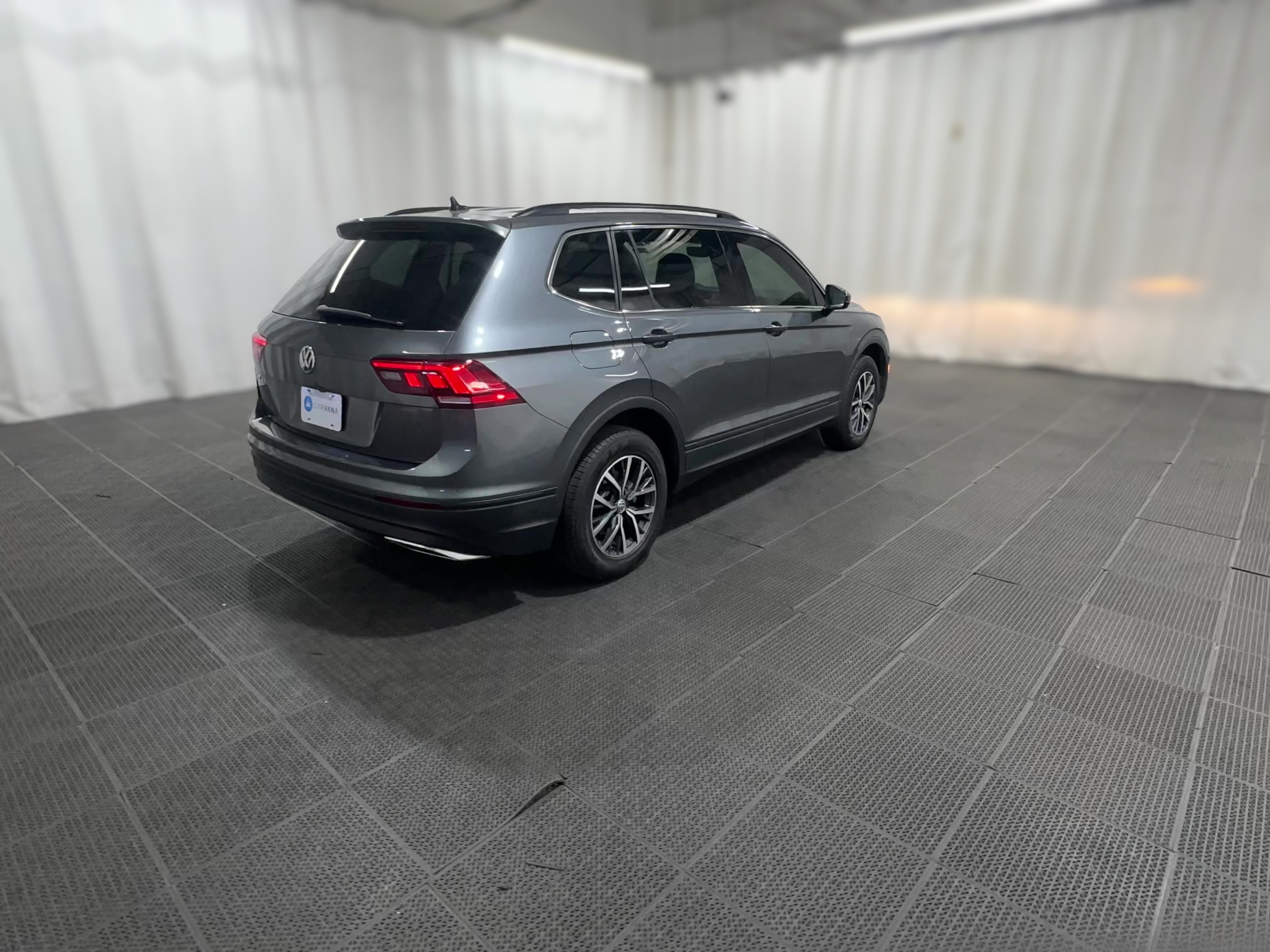 2019 Volkswagen Tiguan SE - Photo 34