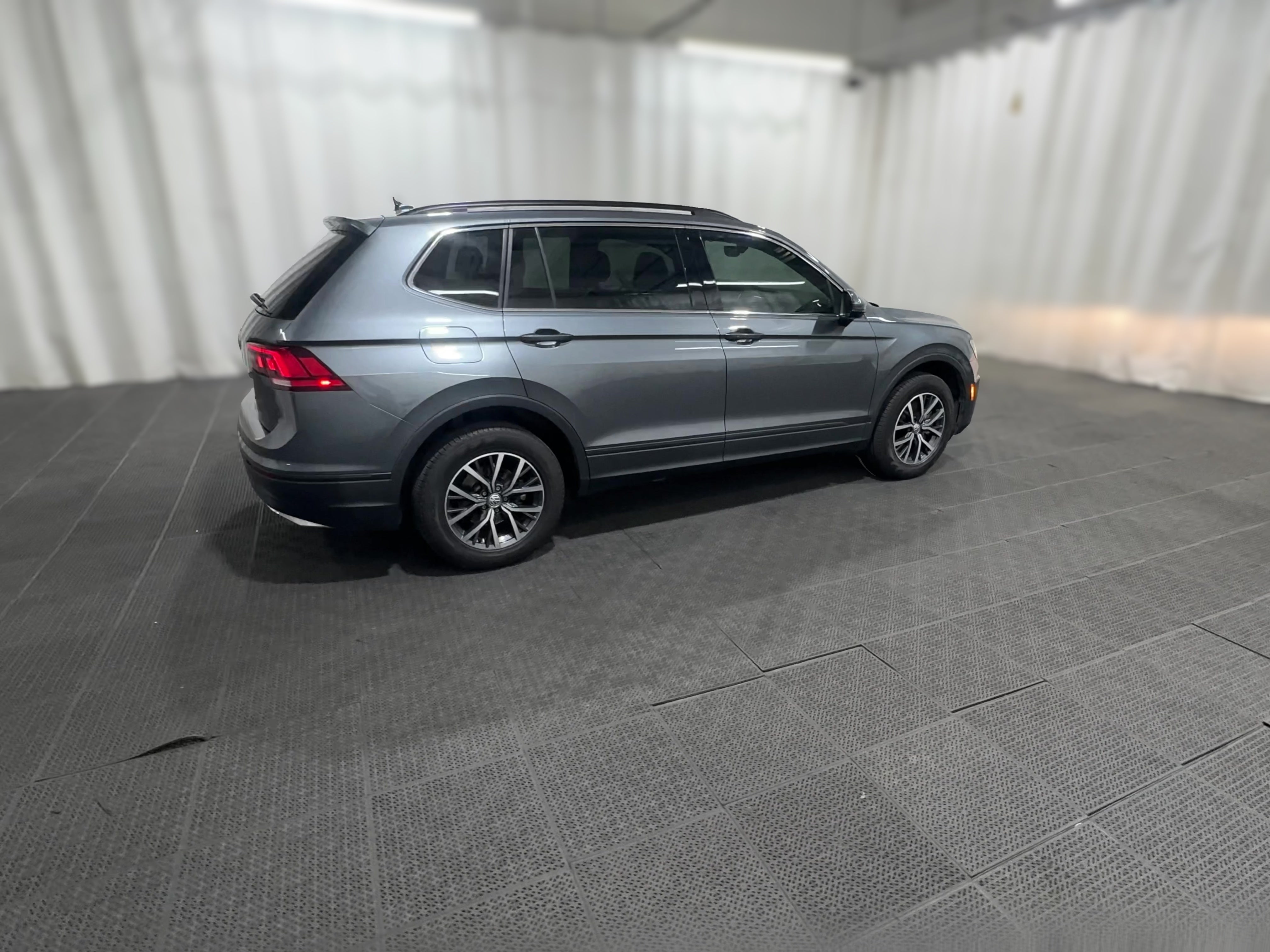 2019 Volkswagen Tiguan SE - Photo 35
