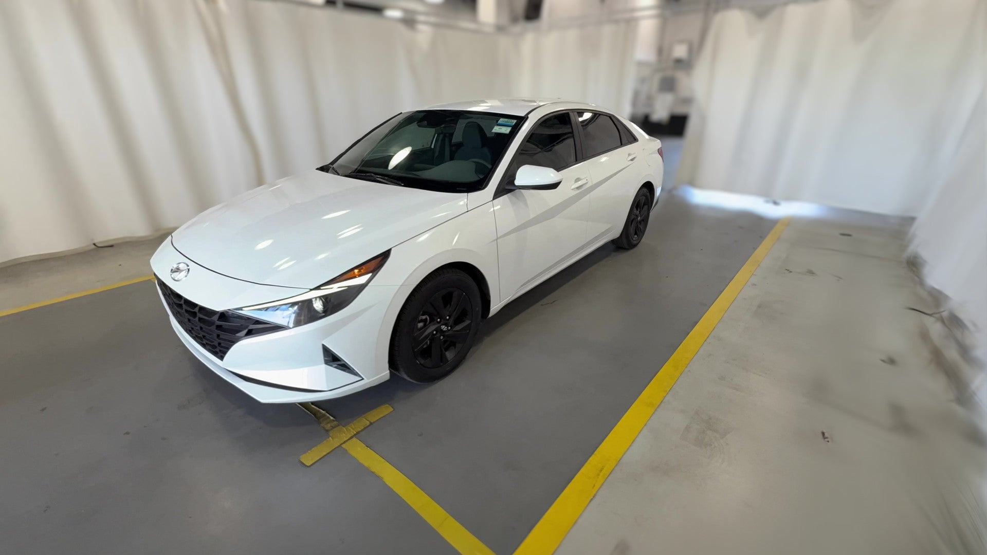 2022 Hyundai Elantra vehicle photo