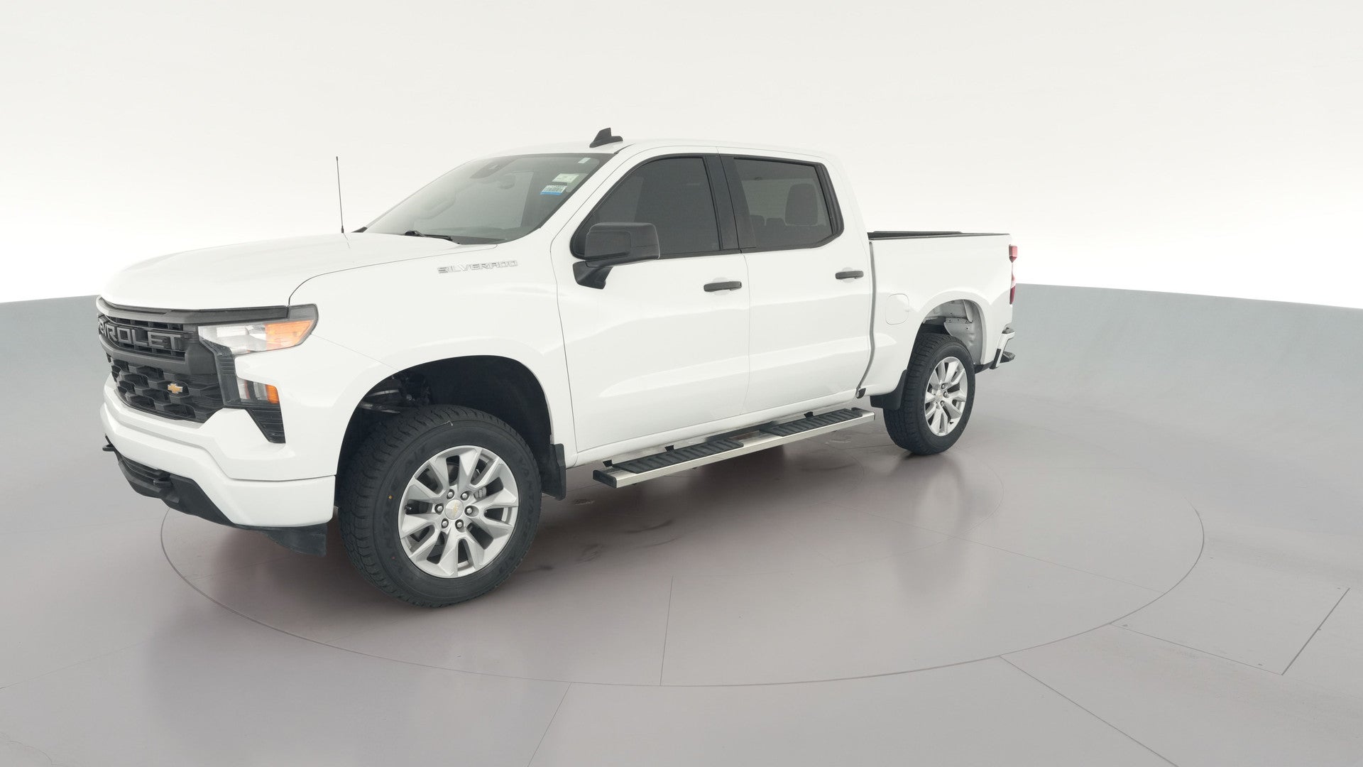 2022 Chevrolet Silverado 1500 Crew Cab vehicle photo