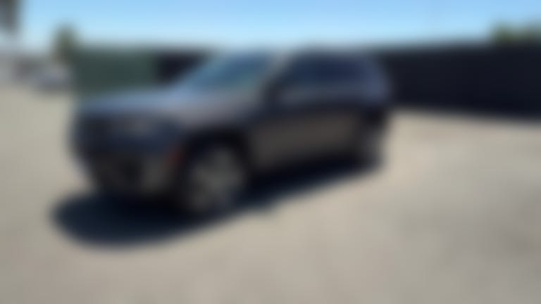 2026 Jeep Grand Cherokee vehicle photo
