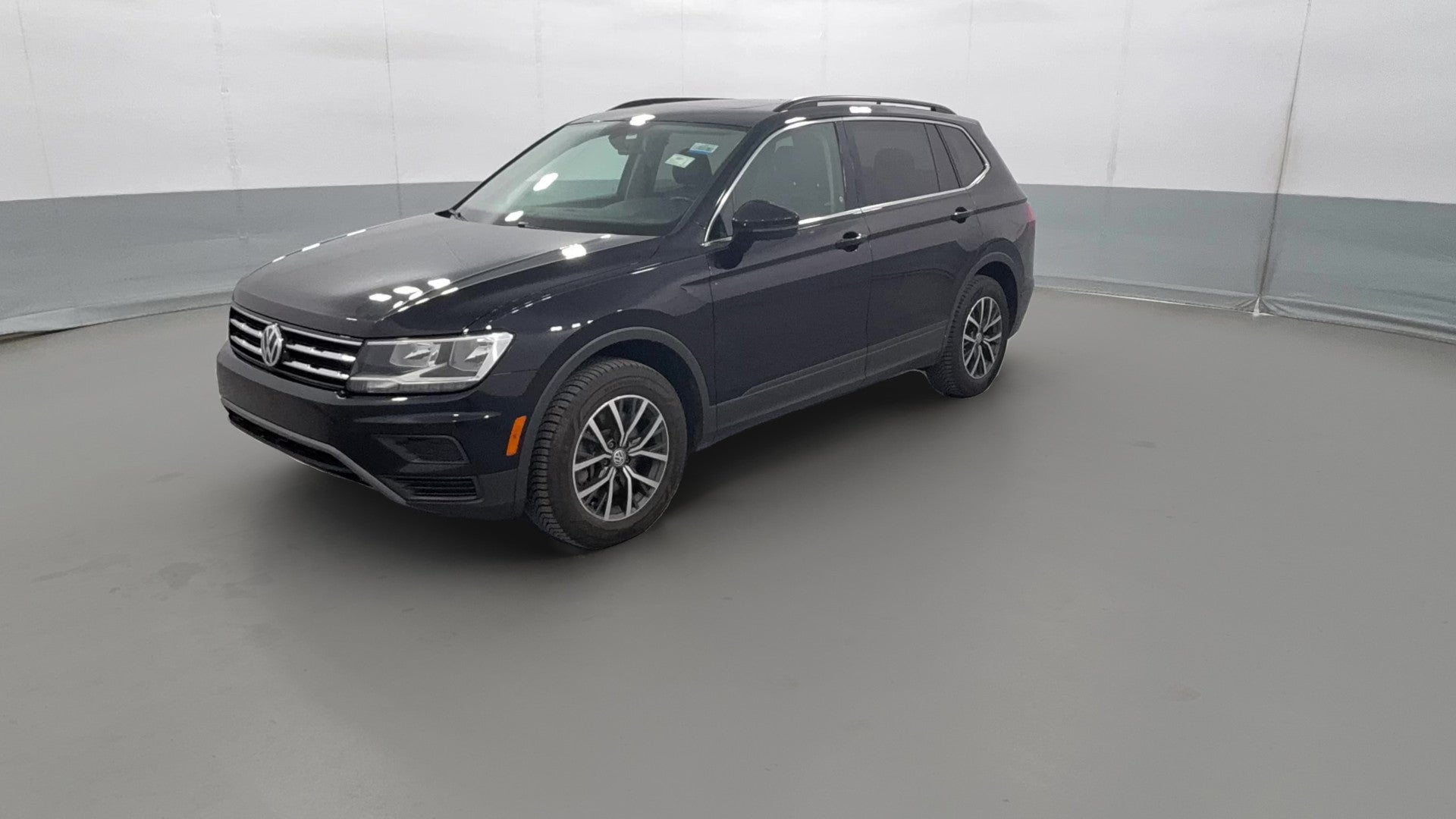 2019 Volkswagen Tiguan vehicle photo