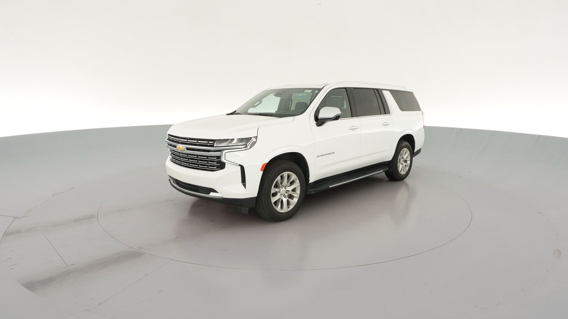 2023 Chevrolet Suburban vehicle photo