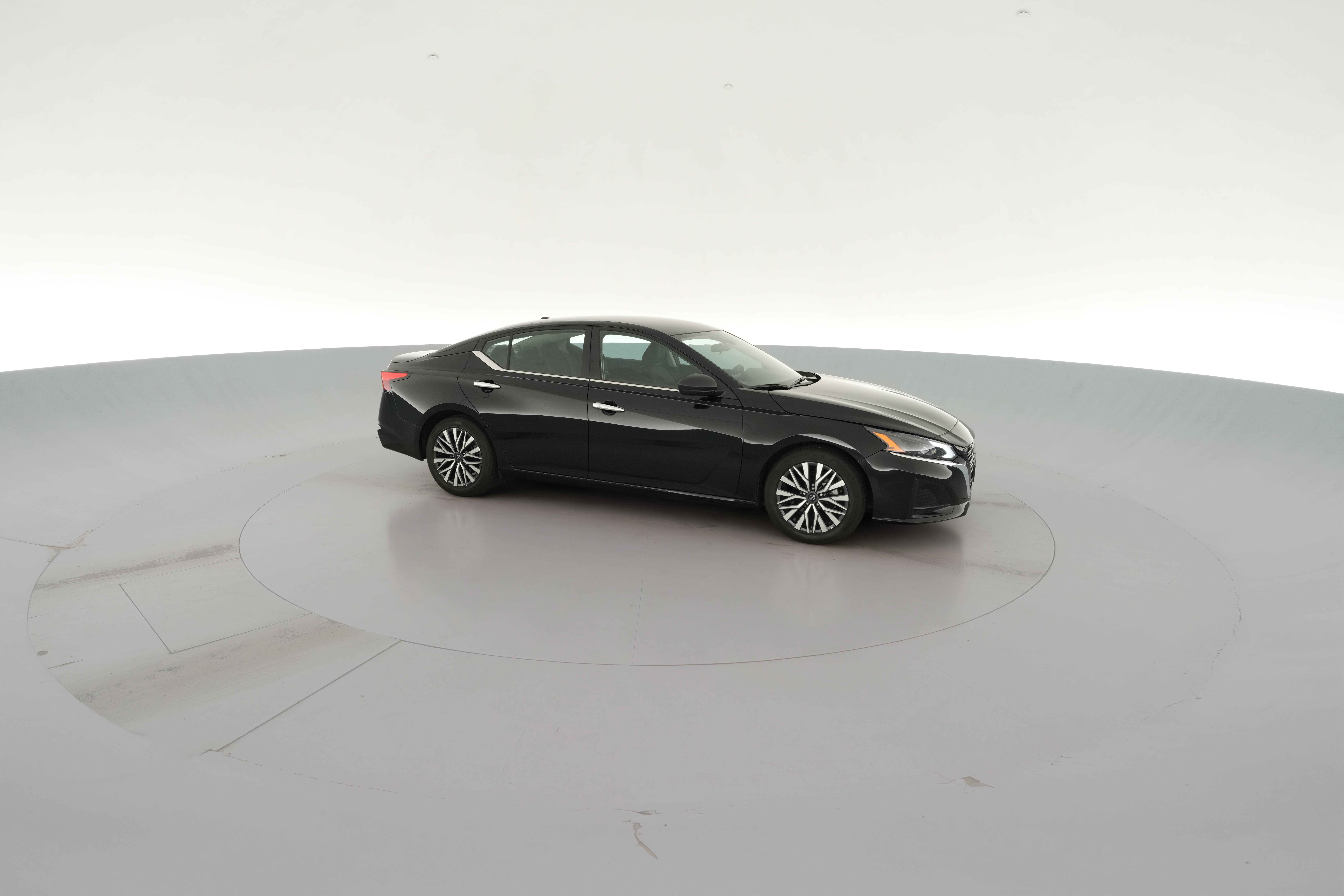2025 Nissan Altima SV - Photo 35