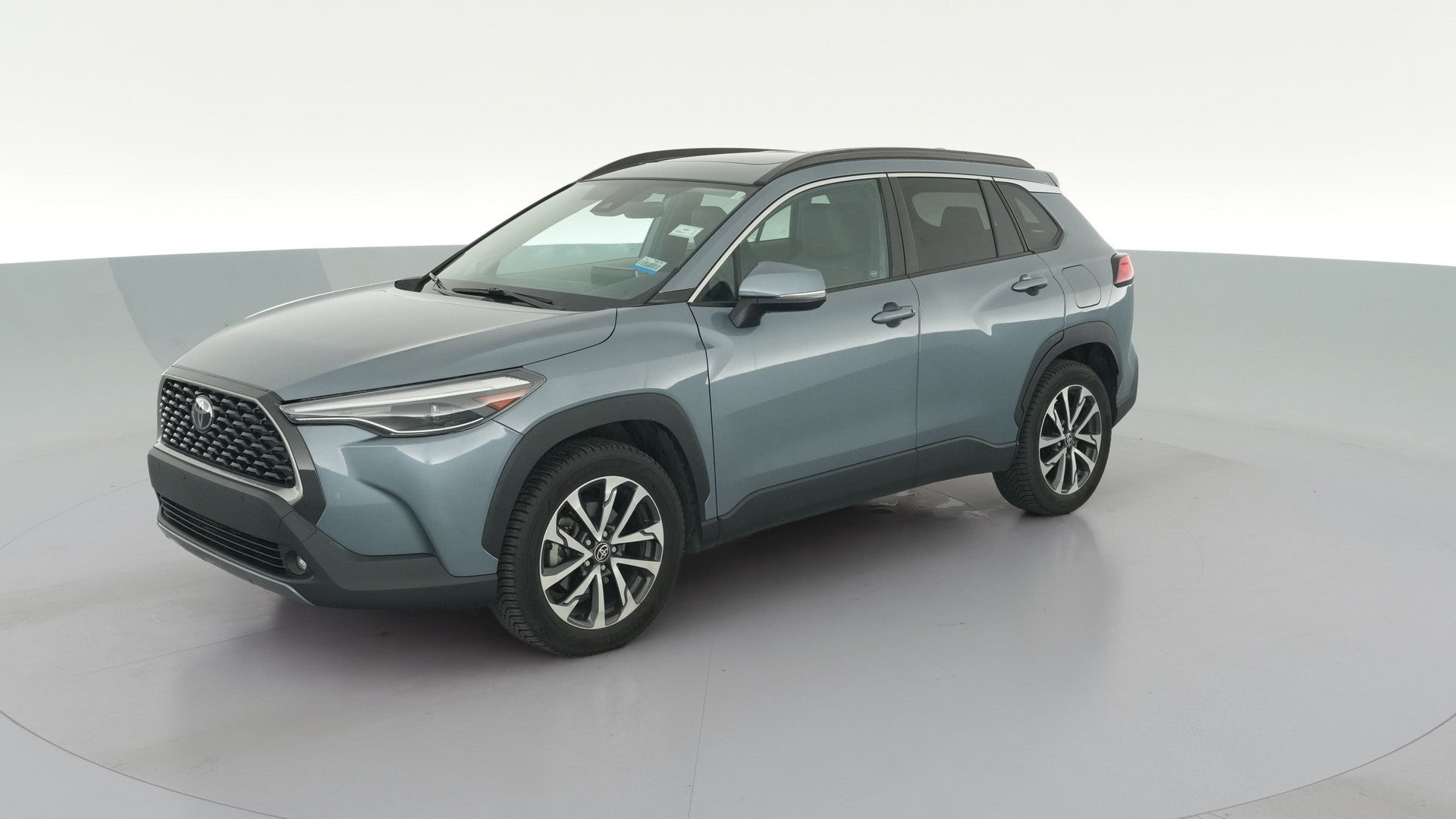 2022 Toyota Corolla Cross vehicle photo