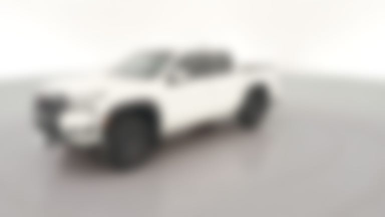 2025 Nissan Frontier Crew Cab vehicle photo