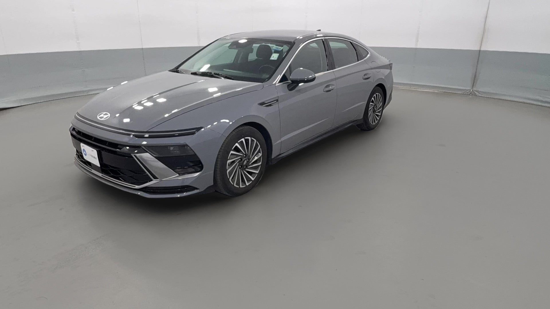 2025 Hyundai Sonata Hybrid vehicle photo