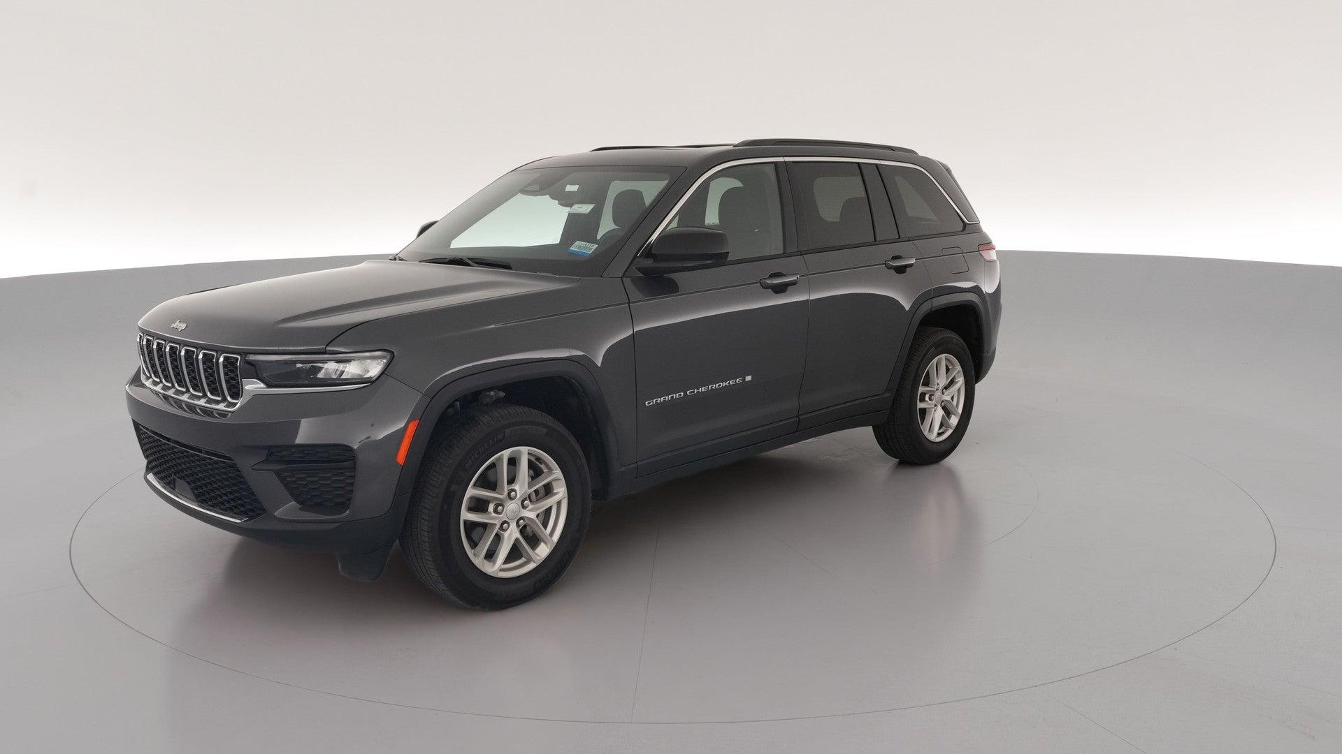 2024 Jeep Grand Cherokee vehicle photo