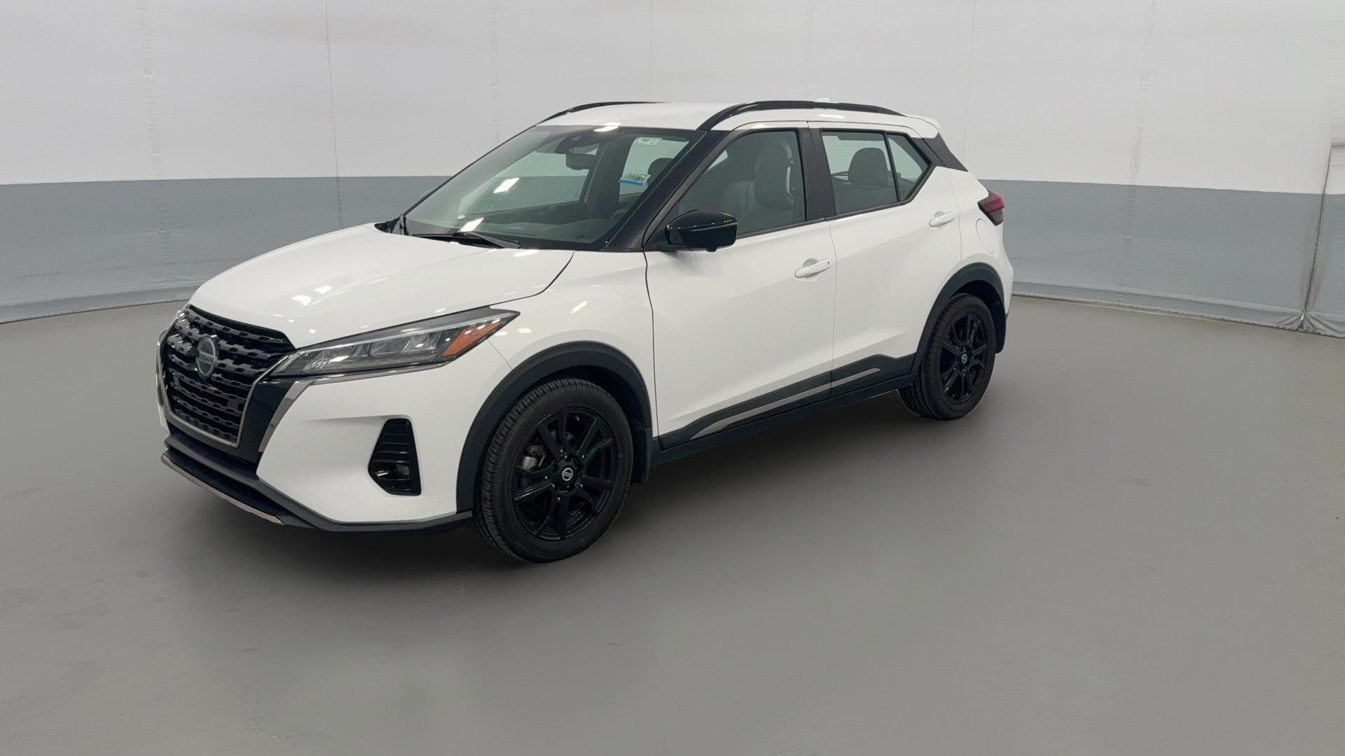 2021 Nissan Kicks vehicle photo