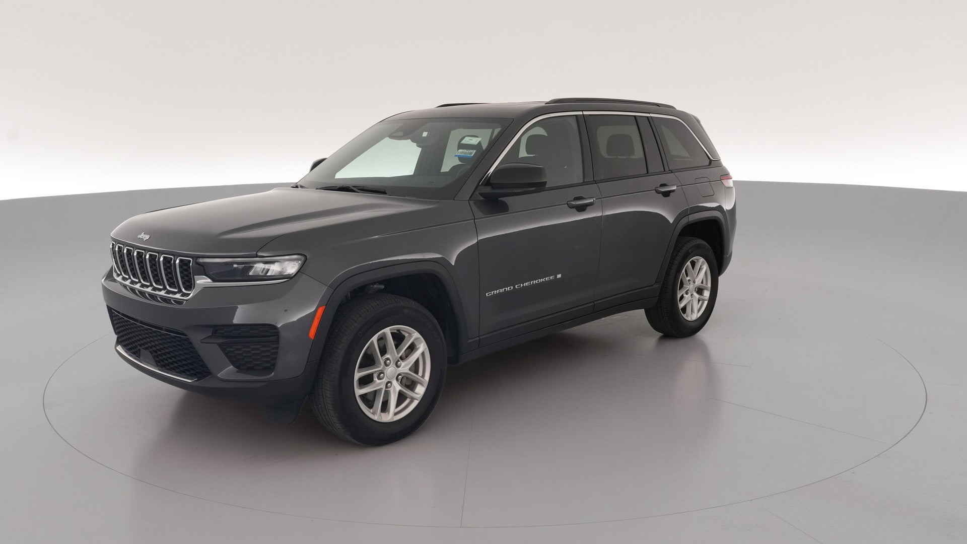 2024 Jeep Grand Cherokee vehicle photo
