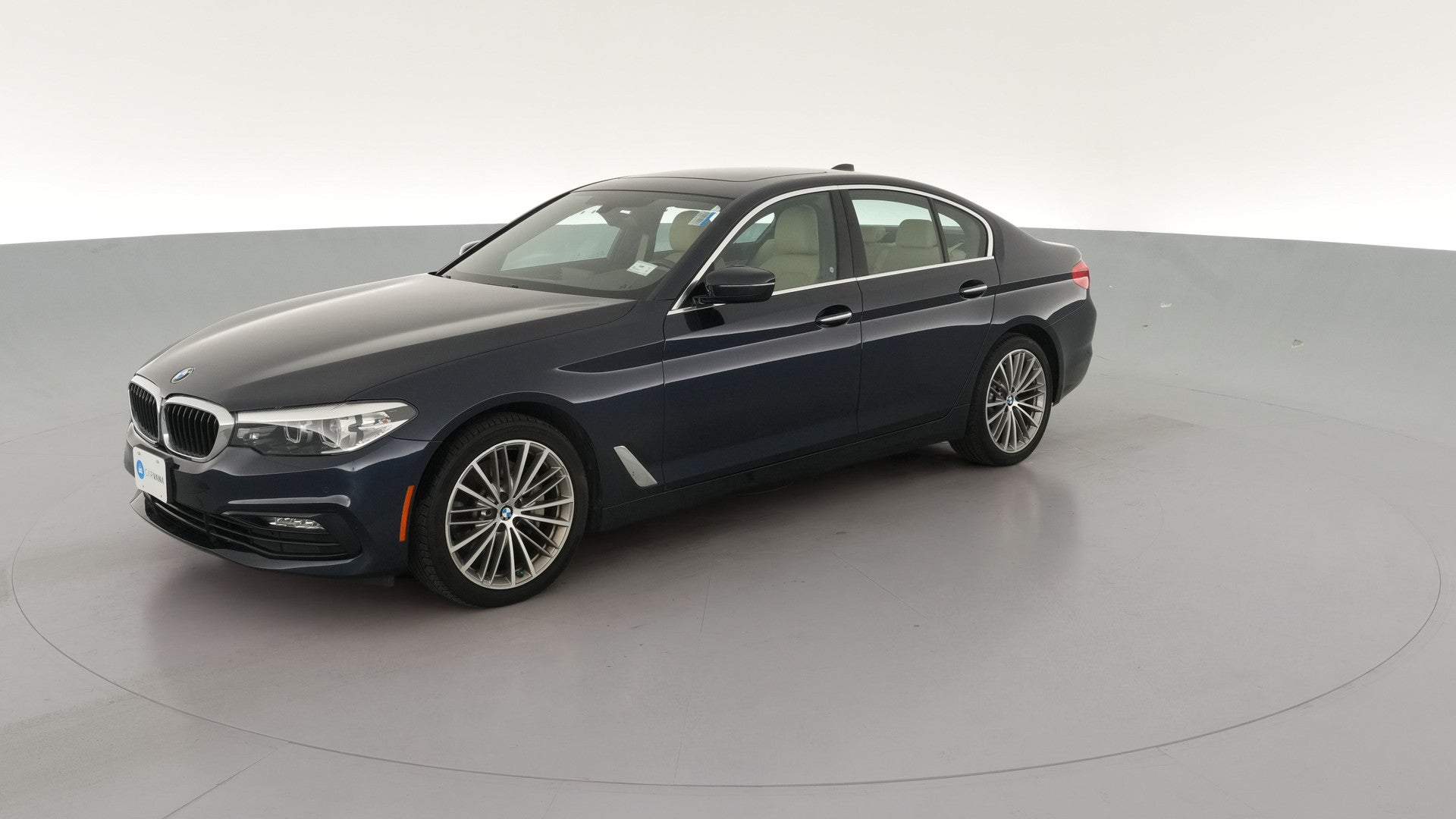 2018 BMW 5 Series vehicle photo