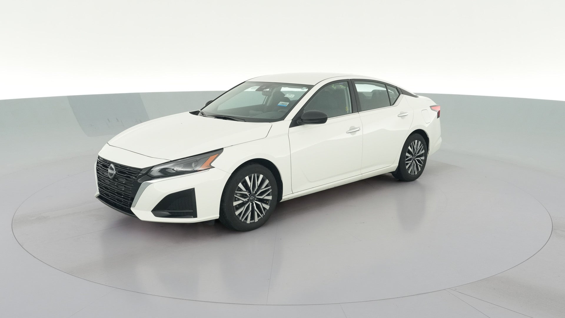 2025 Nissan Altima vehicle photo