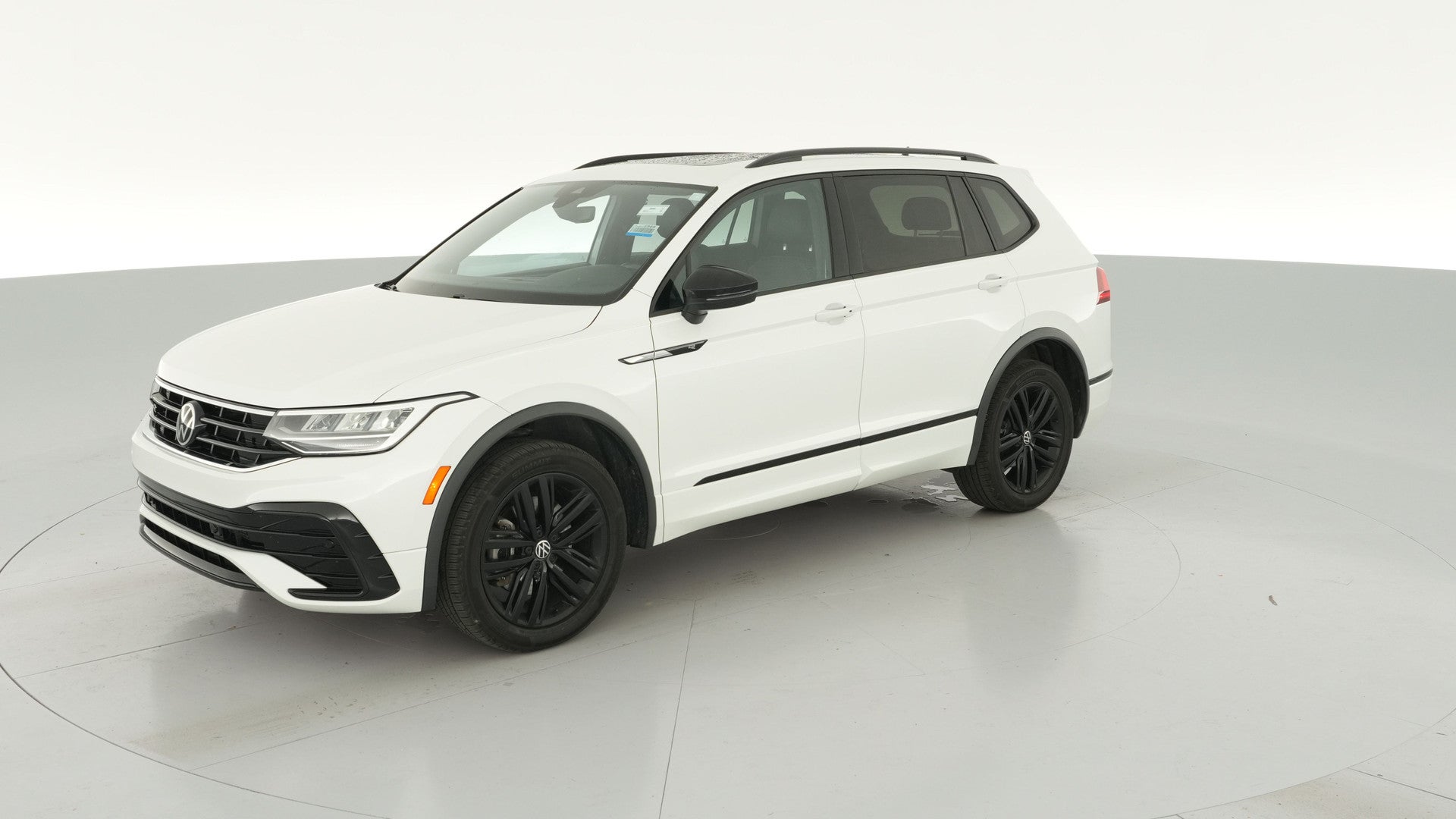 2022 Volkswagen Tiguan vehicle photo
