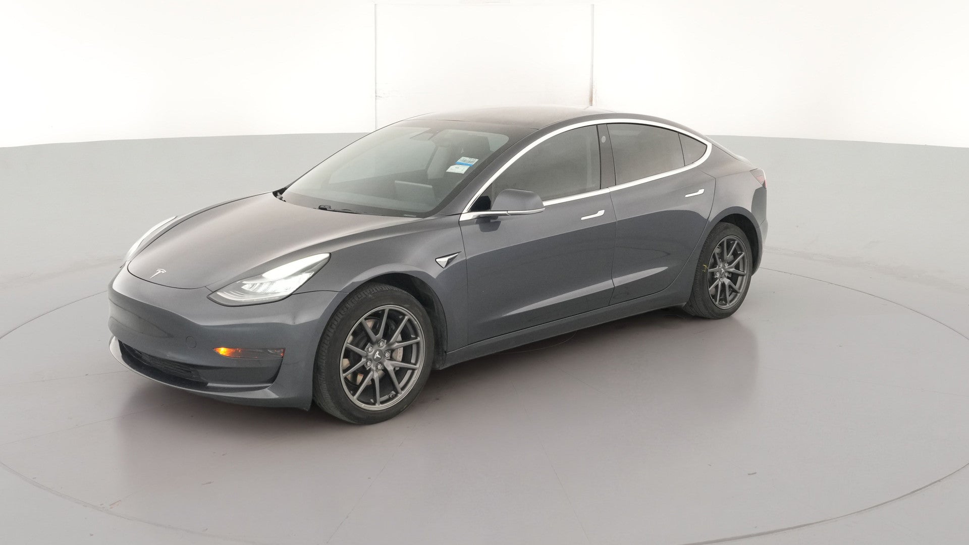 2019 Tesla Model 3 vehicle photo