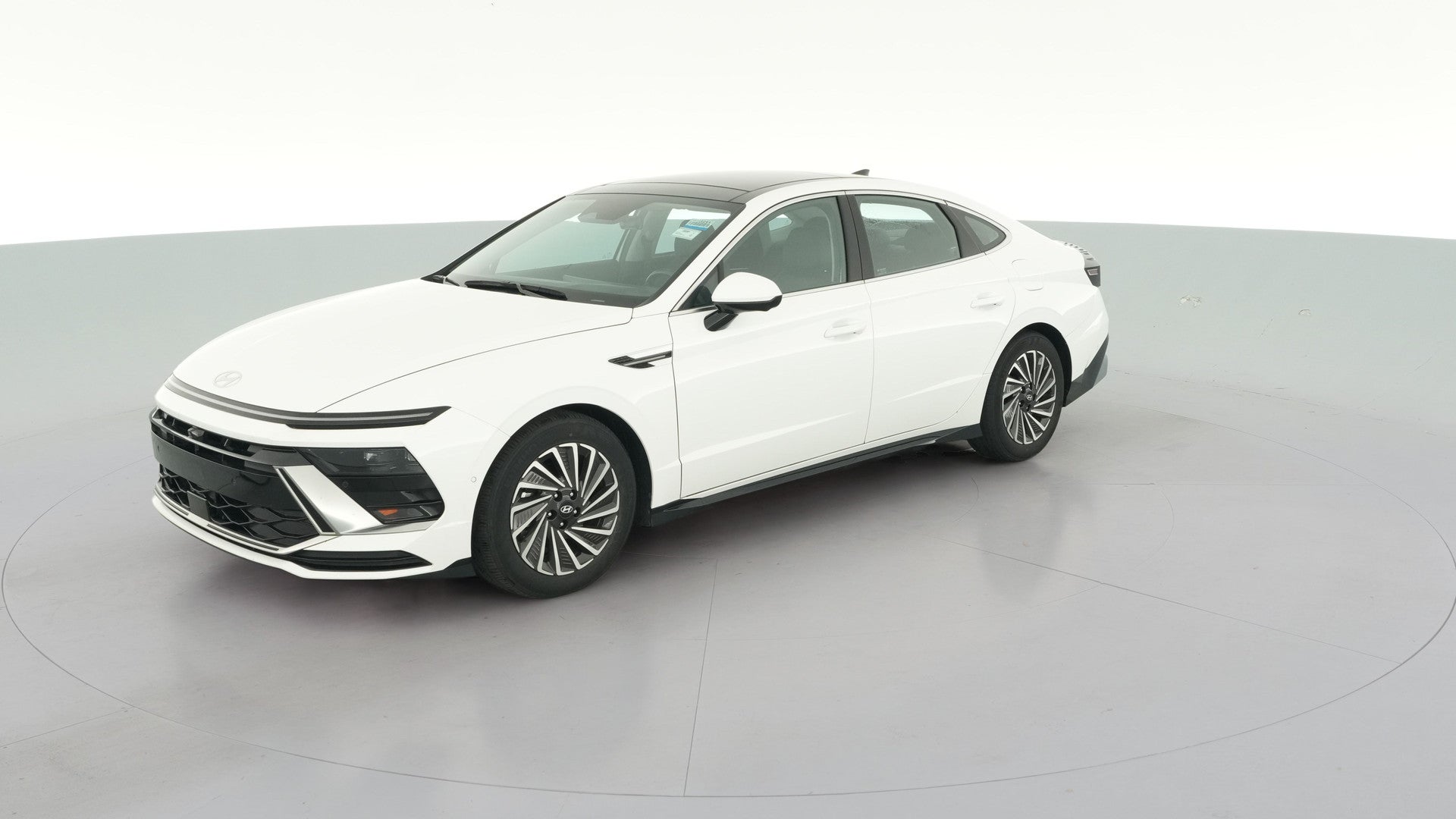 2024 Hyundai Sonata Hybrid vehicle photo