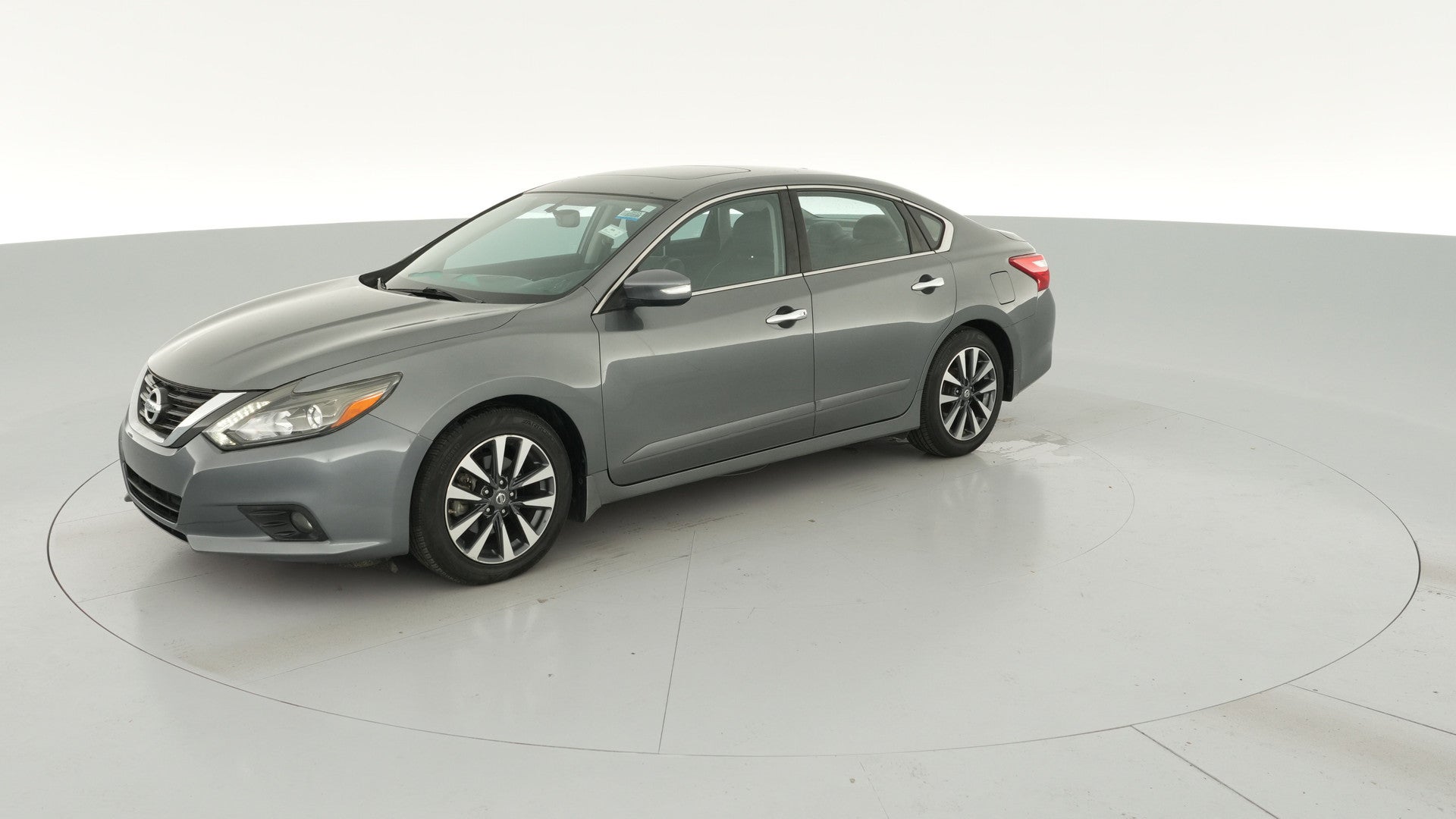2016 Nissan Altima vehicle photo