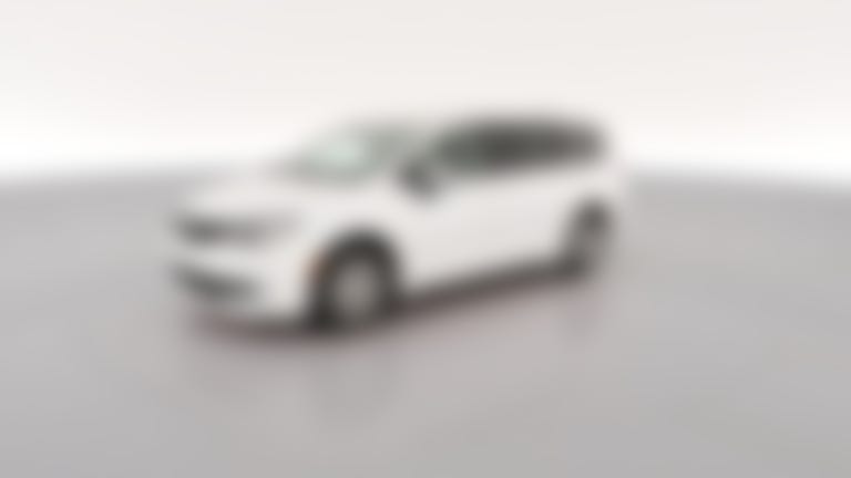 2023 Chrysler Voyager vehicle photo