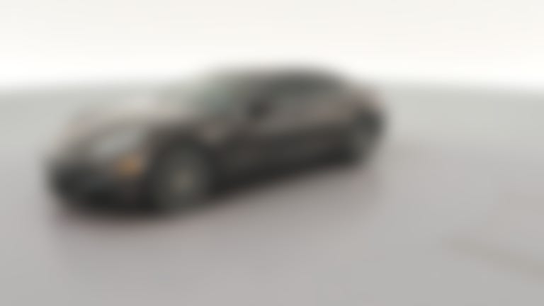 2018 Porsche Panamera vehicle photo