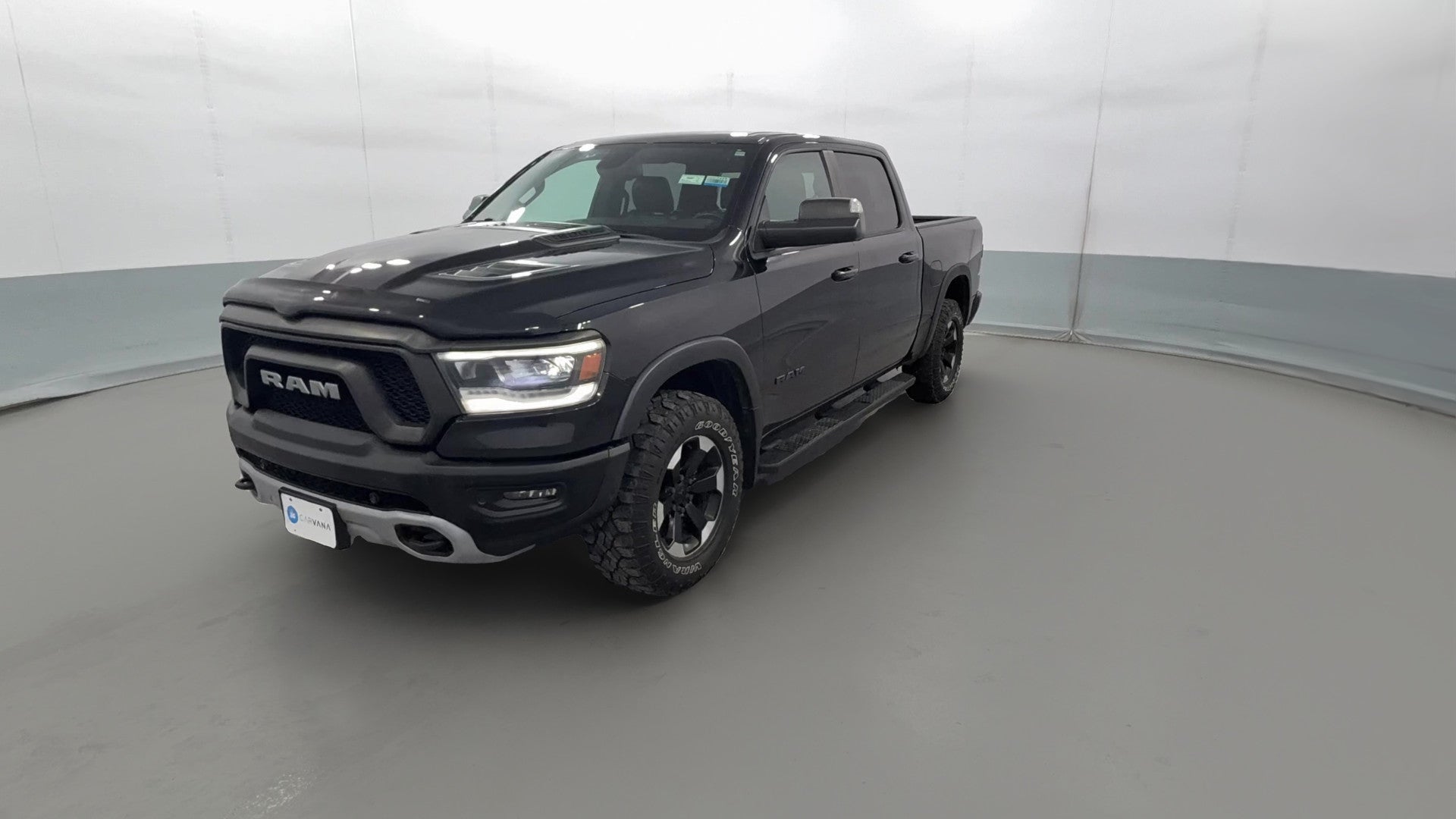 2019 Ram 1500 Crew Cab vehicle photo
