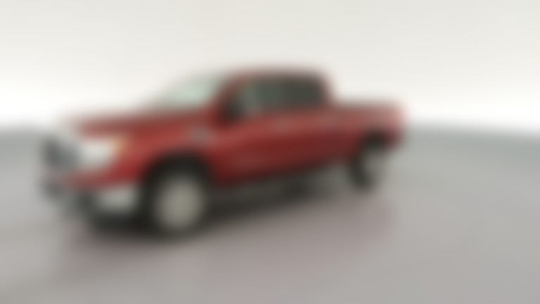 2018 Nissan TITAN XD Crew Cab vehicle photo