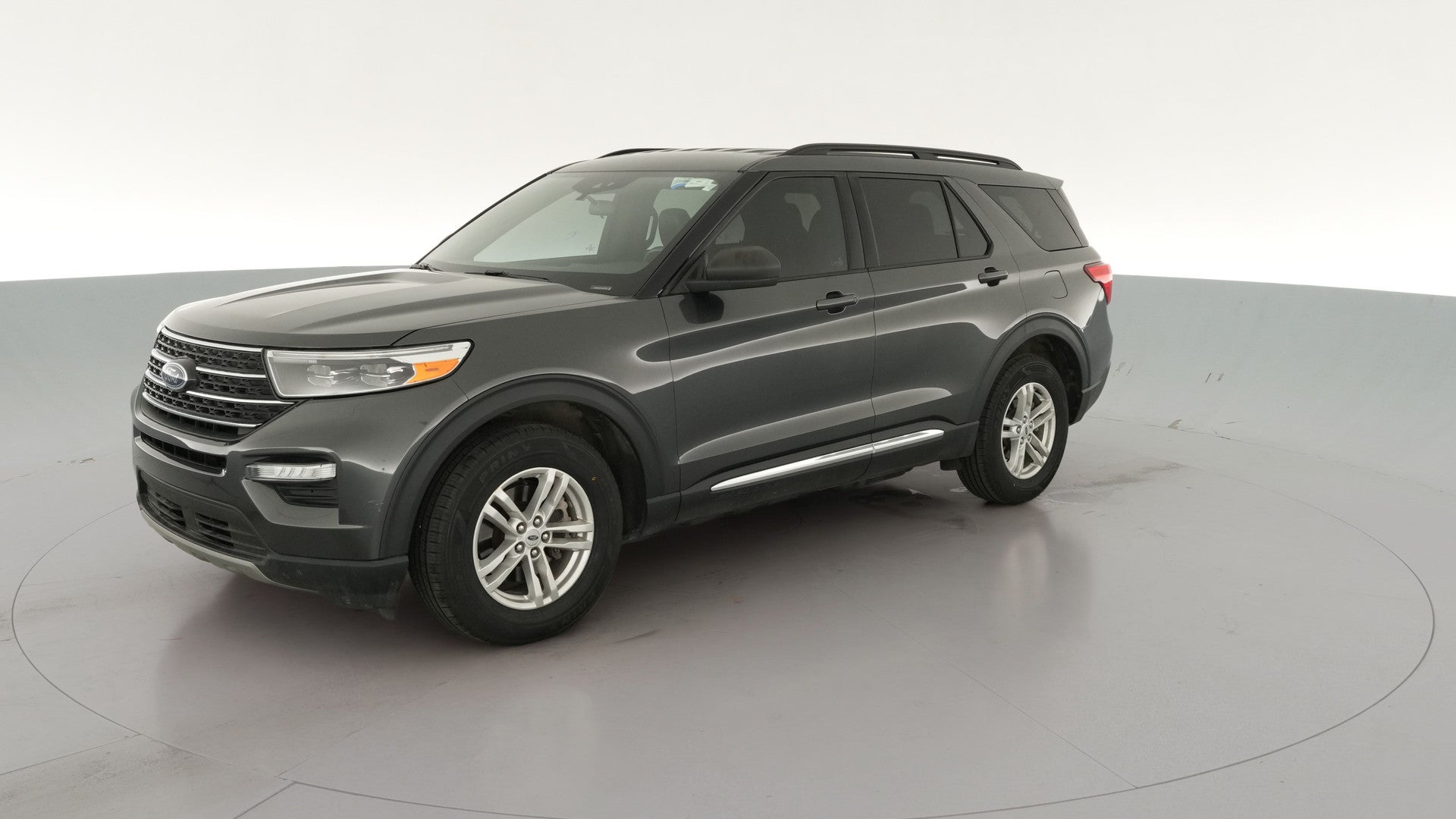 2020 Ford Explorer vehicle photo