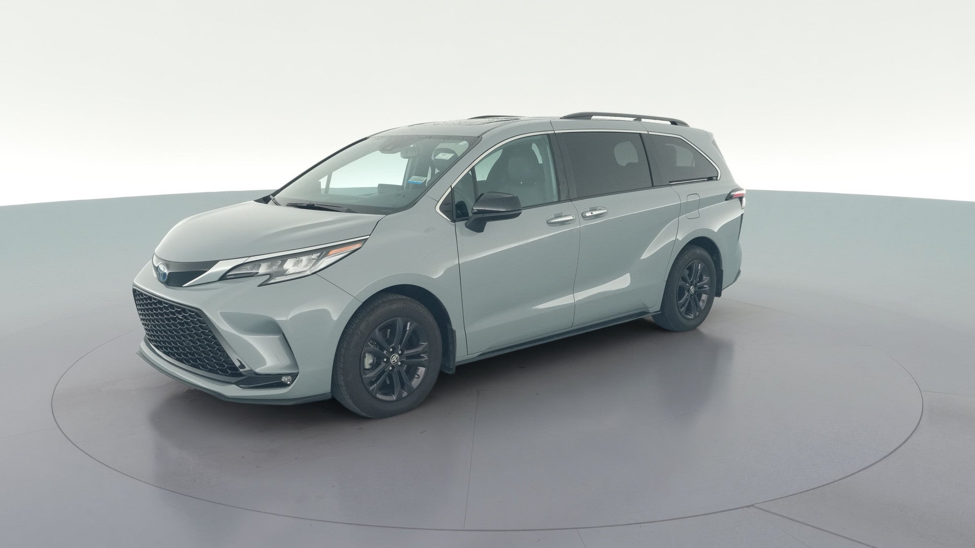 2024 Toyota Sienna vehicle photo