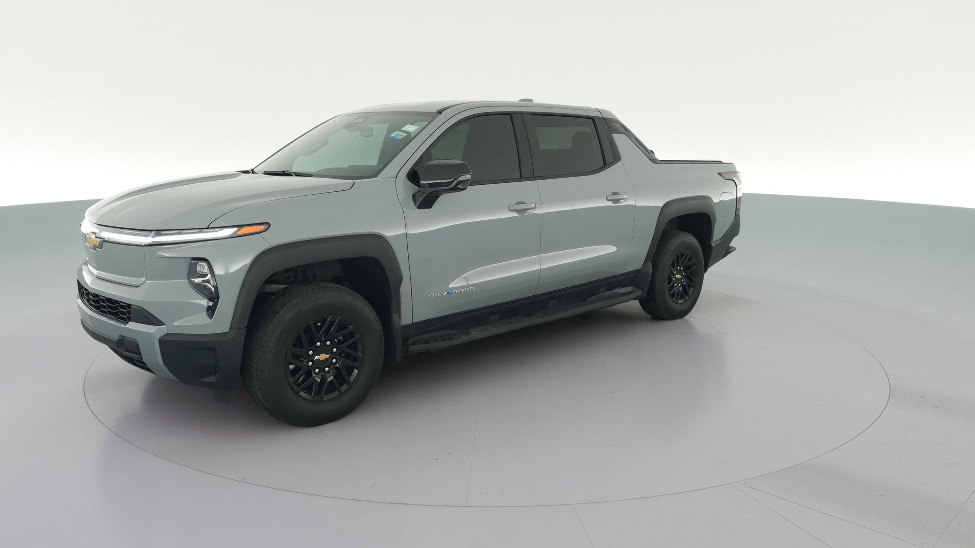 2025 Chevrolet Silverado EV vehicle photo