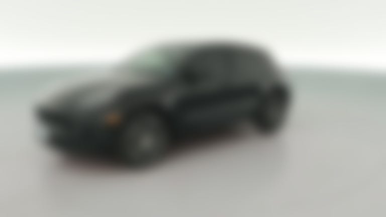 2024 Porsche Macan vehicle photo