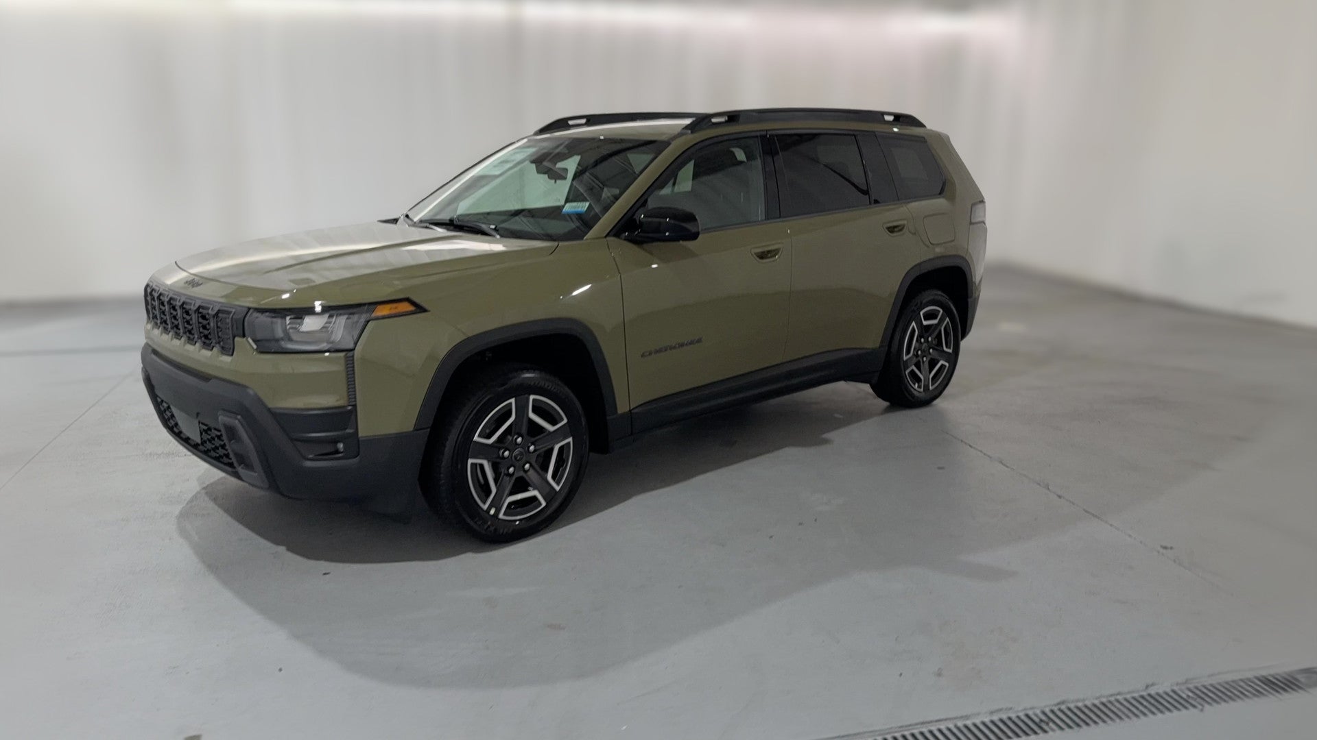 2026 Jeep Cherokee vehicle photo