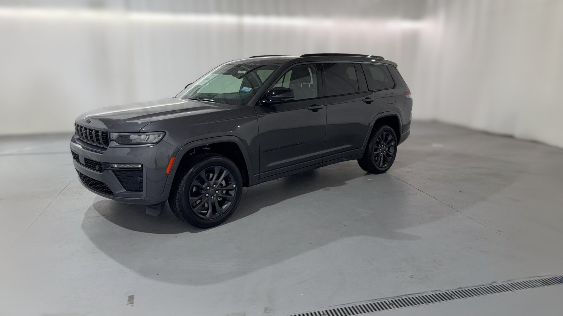 2026 Jeep Grand Cherokee L vehicle photo