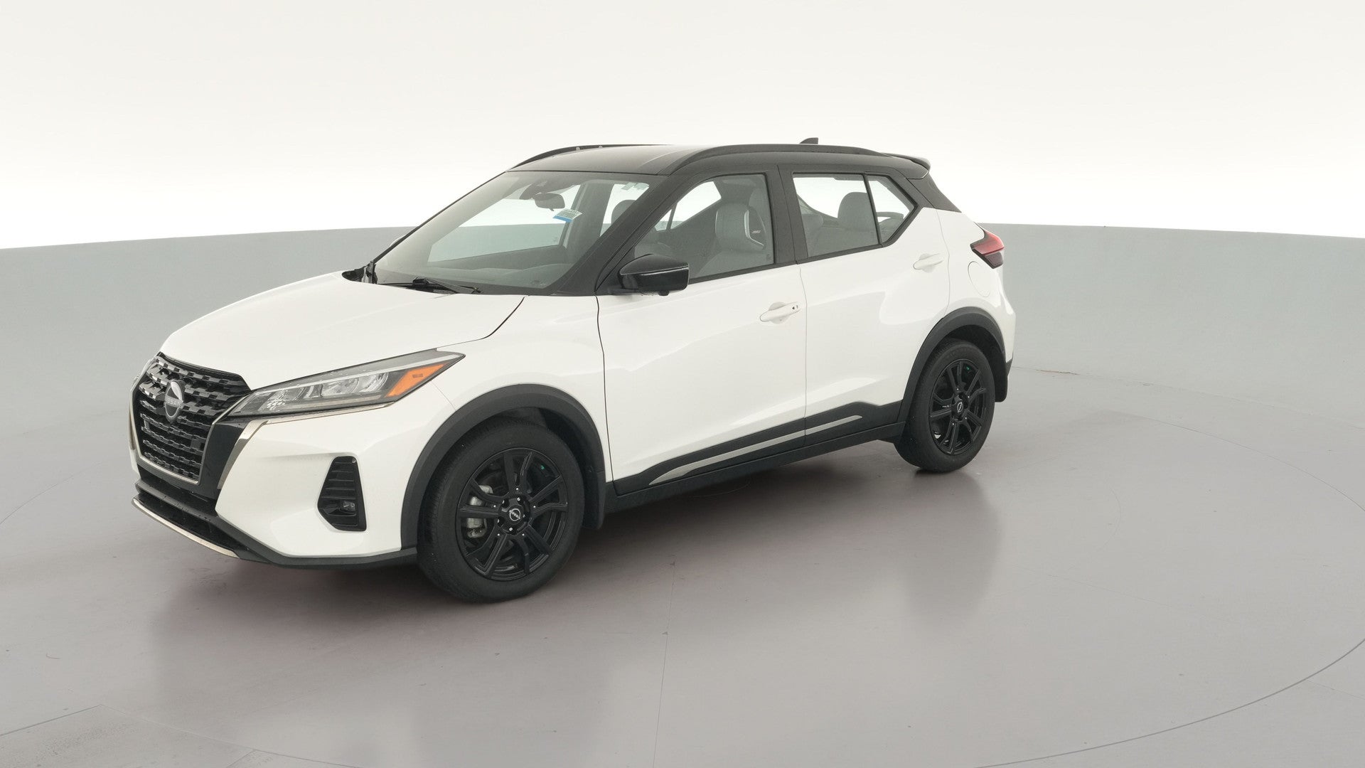 2024 Nissan Kicks vehicle photo