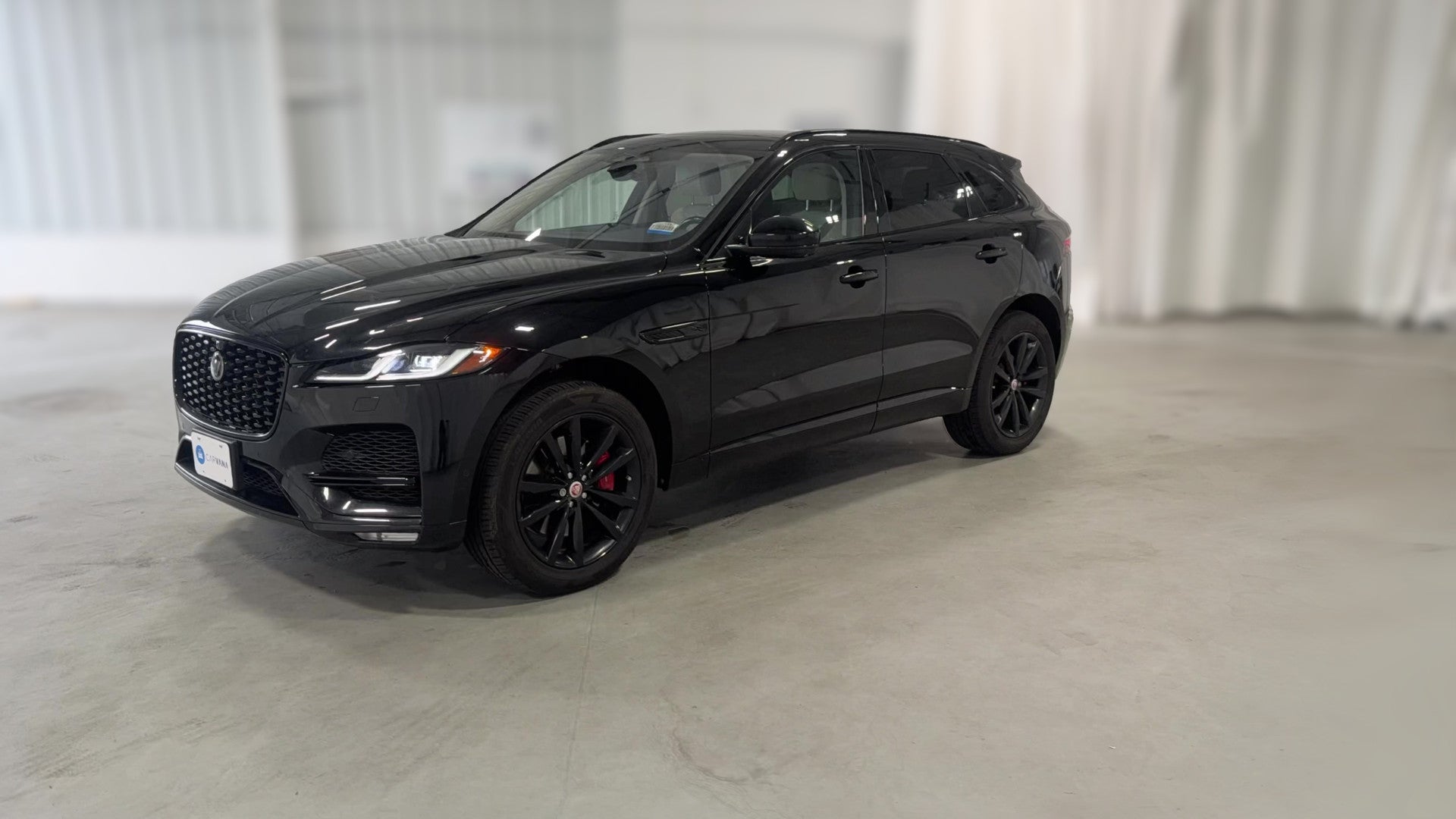 2021 Jaguar F-PACE vehicle photo