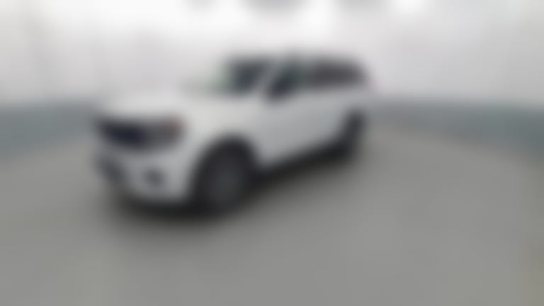 2025 Ford Expedition vehicle photo
