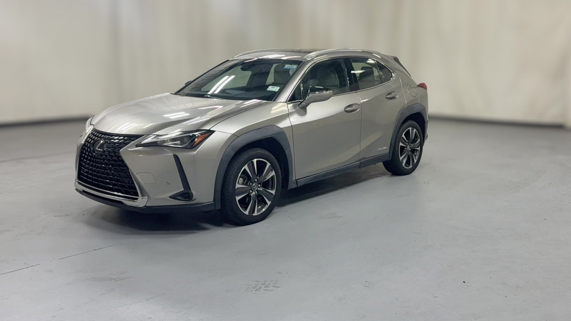 2022 Lexus UX vehicle photo