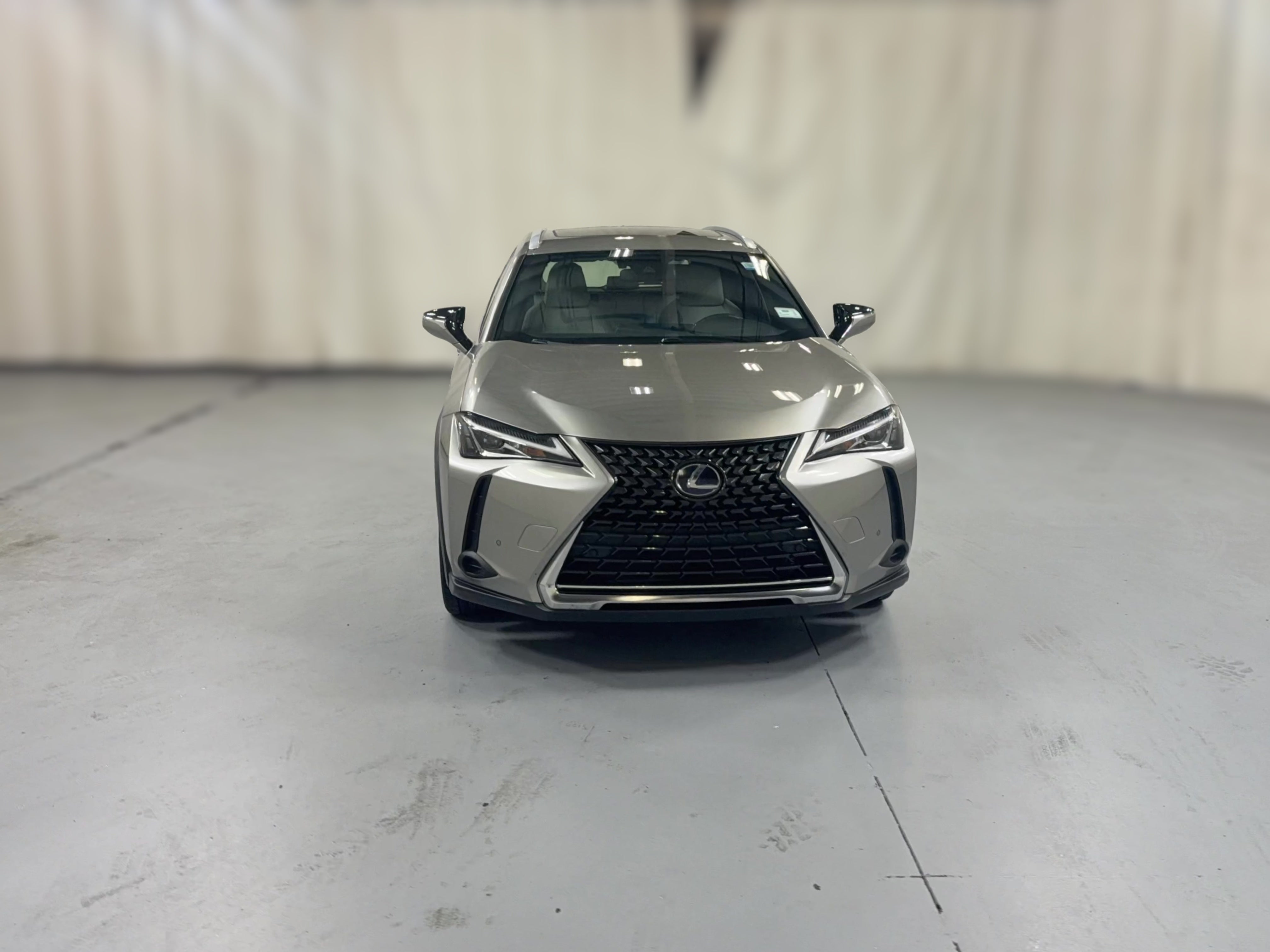 2022 Lexus UX Hybrid 250h - Photo 22